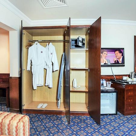 Ramee California Hotel Манама Екстериор снимка