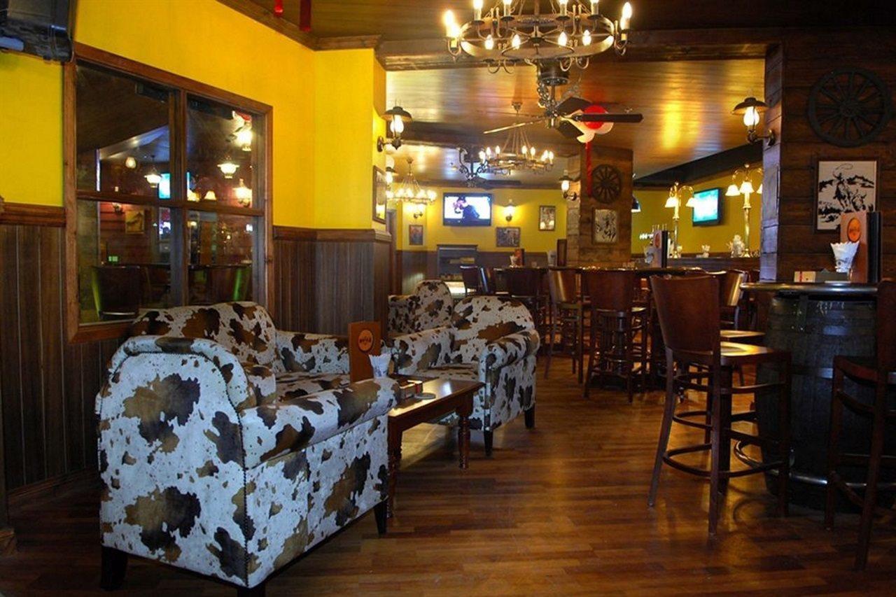 Ramee California Hotel Манама Ресторант снимка